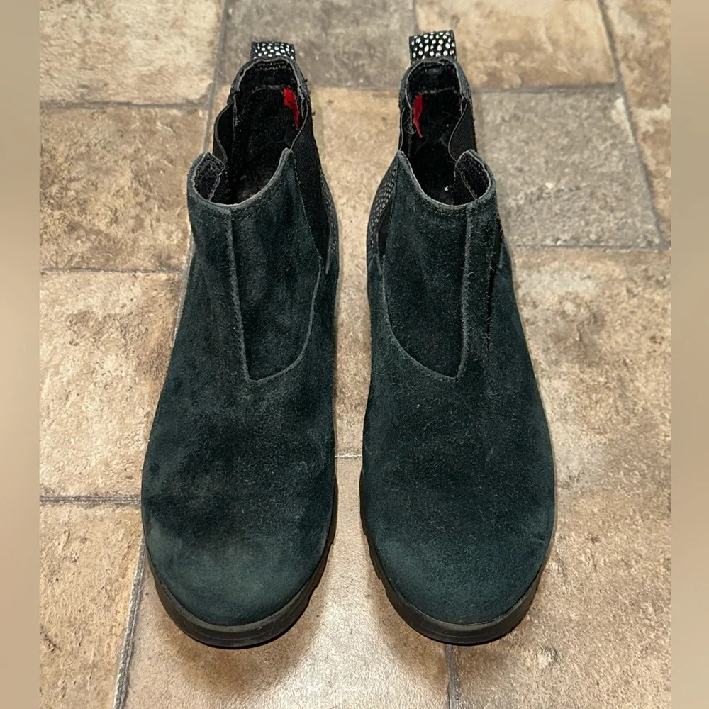 Sorel Size 4